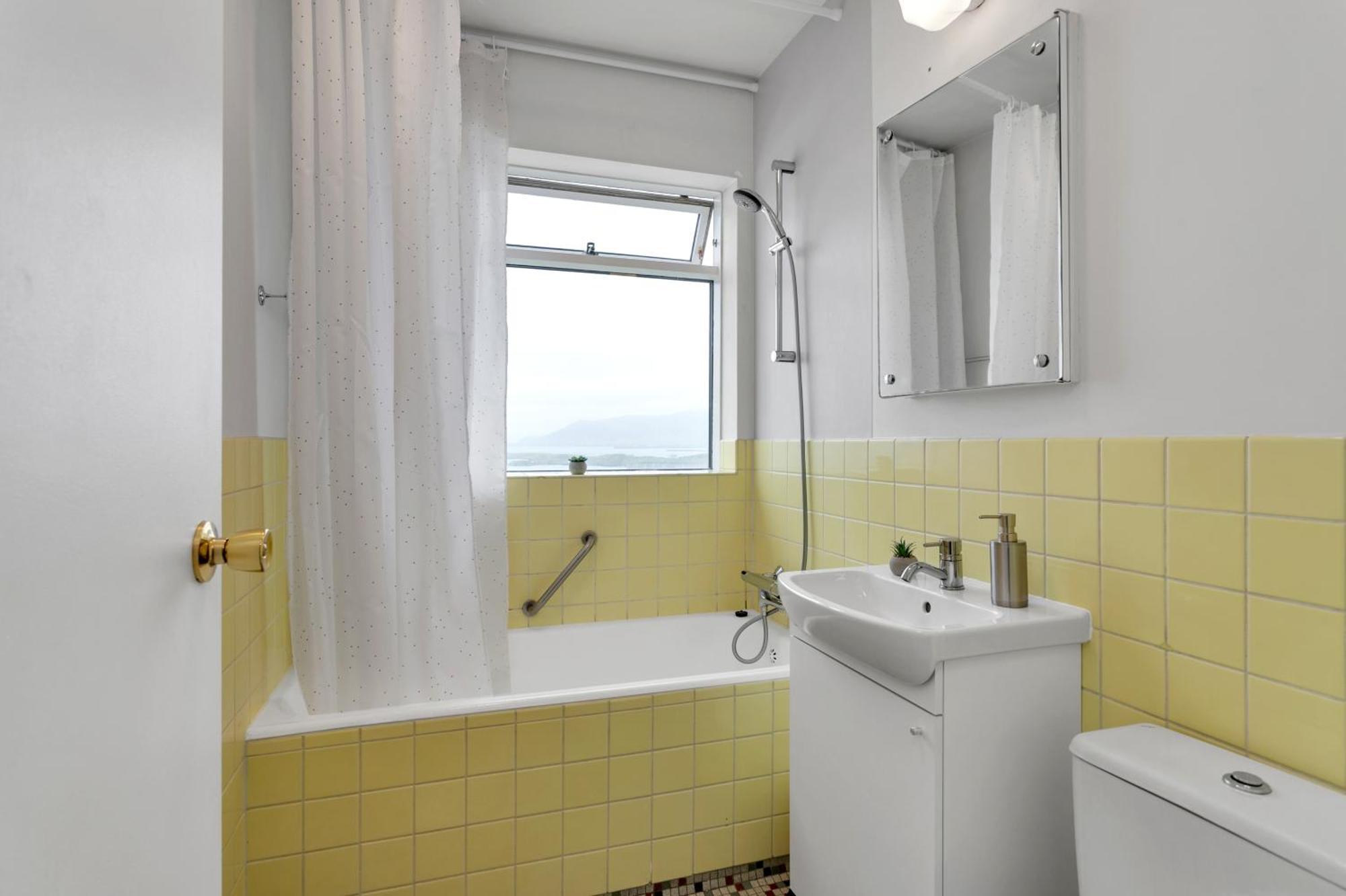 Lovely 1 Bedroom Apartment - Perfect Panorama View 레이캬비크 외부 사진